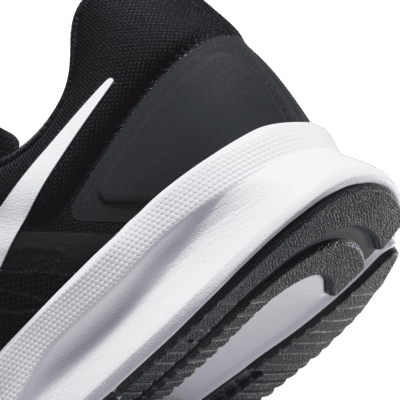 Talla 10- Nike Run Swift 3