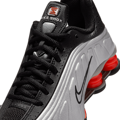 Talla; 7Y - Nike Shox R4