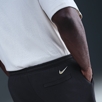 Nike Sportswear Club