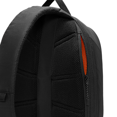 Nike Sportswear Commute