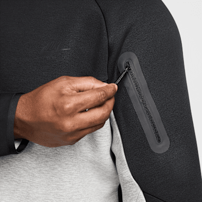 Nike Tech