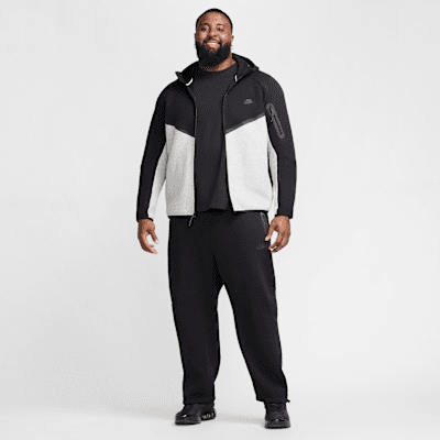 Nike Tech