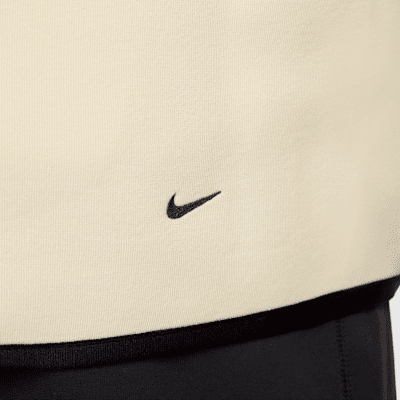 Talla M, Nike Tech