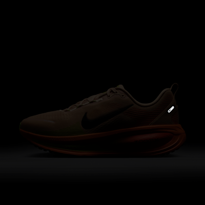 Talla 9 MEN Nike Vomero 18