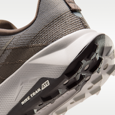 Talla 8 negro con pintas verdes la suela Nike Wildhorse 10