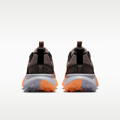 talla 10.5 - Nike Wildhorse 10 Tenis de trail running para hombre Mineral de hierro/Gris universitario/Marrón terciopelo/Cueva Talla 10.5