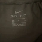 Sudadera deportiva Nike para mujer, color negro, con cremallera de un cuarto, tecnología DRI-FIT, protección UV, talla M, nueva, CW7267-017, $65