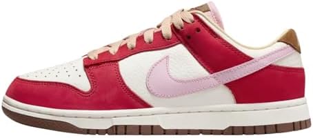 Nike Womens Dunk Low Sneaker