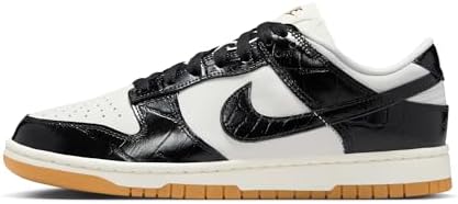Nike Womens Dunk Low Sneaker
