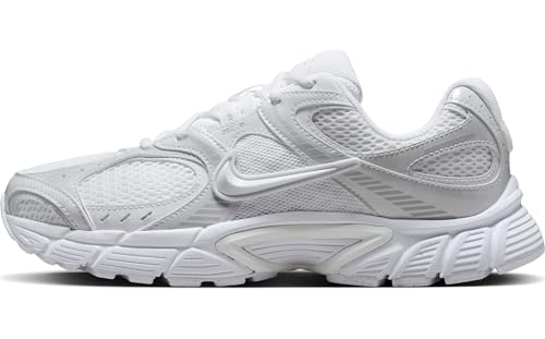 Nike Womens V5 Runner Sneaker