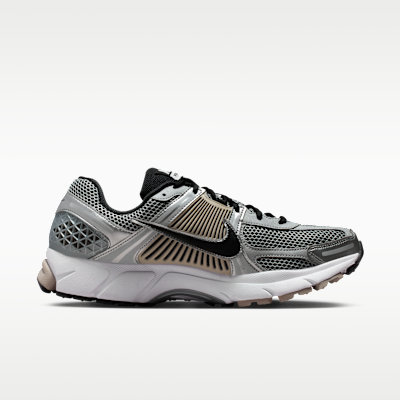 Talla 7.5 Nike Zoom Vomero 5
