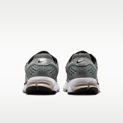 Talla 7.5 Nike Zoom Vomero 5