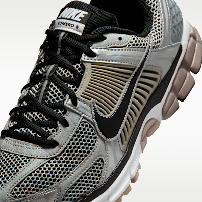 Talla 7.5 Nike Zoom Vomero 5