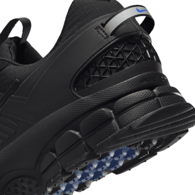 Talla M 7.5 / W 9, Nike Zoom Vomero Roam