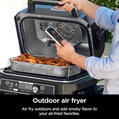 Ninja Woodfire Pro Connect XL Outdoor Grill & Smoker   Bluetooth  App Enabled   7 in 1 Grill  BBQ Smoker  Outdoor Air Fryer   Woodfire Technology   Built In Thermometer   Black & Gold   OG951BK1