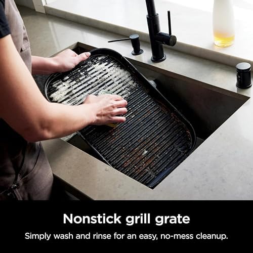 Ninja Woodfire Pro Connect XL Outdoor Grill & Smoker   Bluetooth  App Enabled   7 in 1 Grill  BBQ Smoker  Outdoor Air Fryer   Woodfire Technology   Built In Thermometer   Black & Gold   OG951BK1