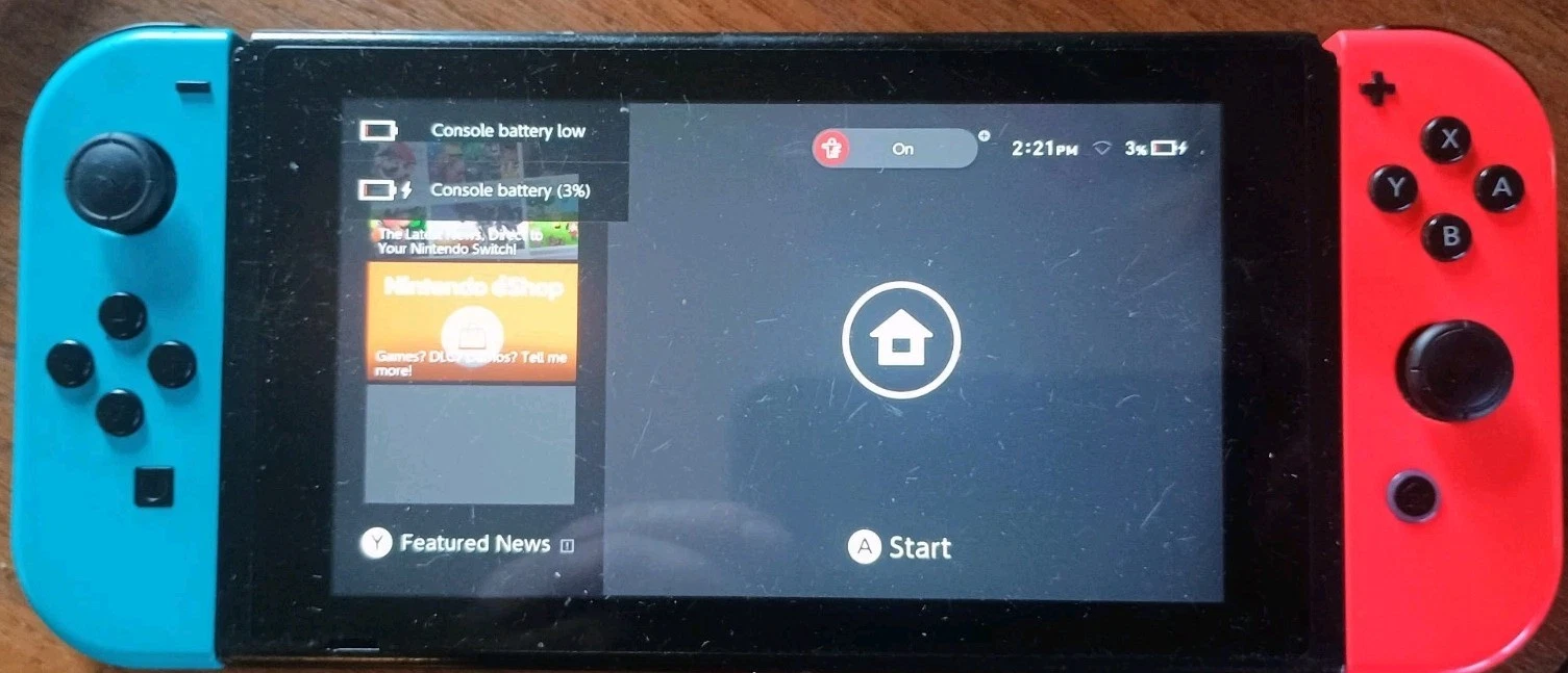 Nintendo Switch Console HAC 001 w Joycon Controllers    Read   