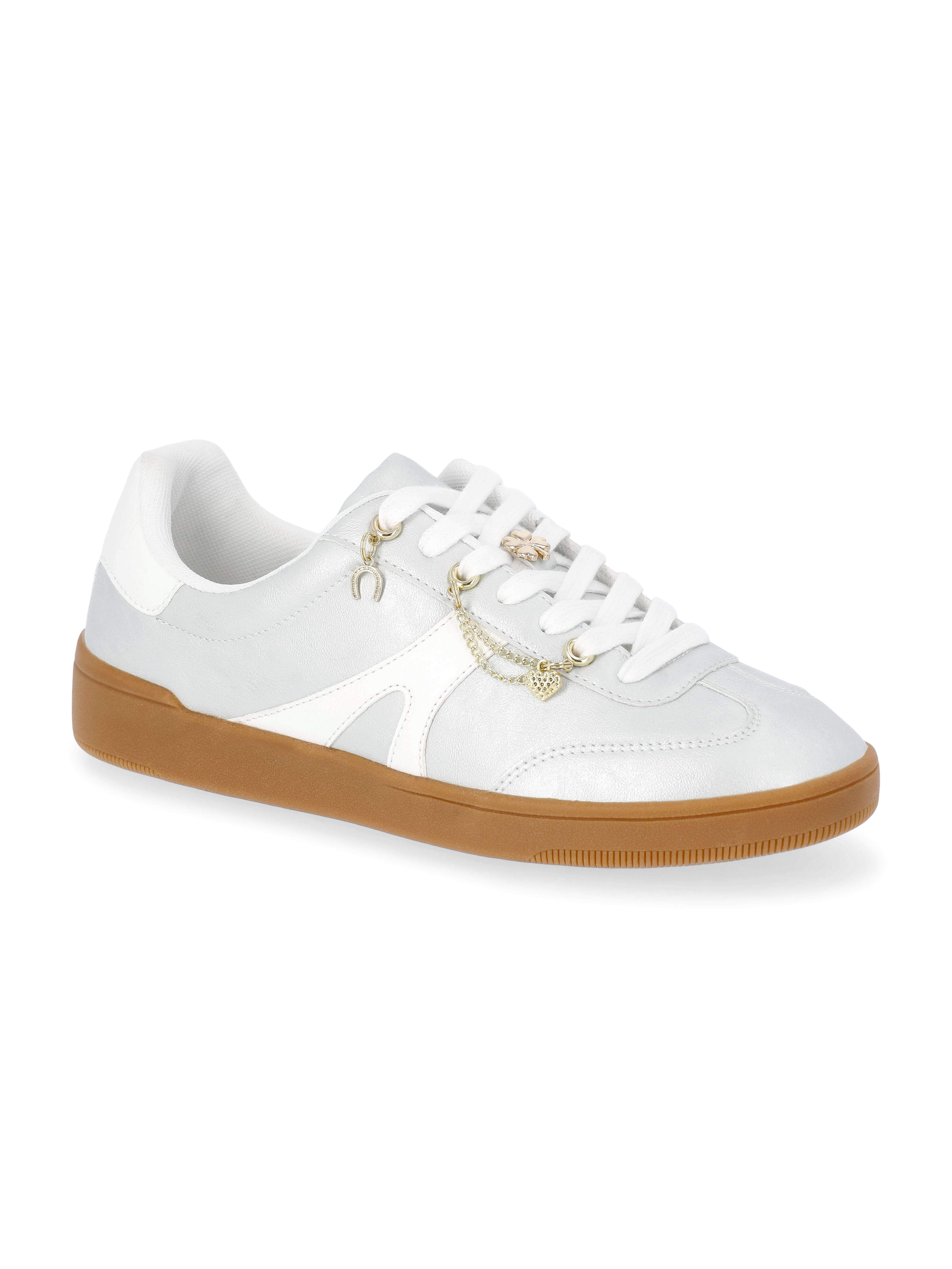TALLA 7 - No Boundaries Lace Up Sport Sneakers with Removable Charms  Women s