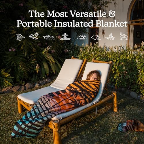 Nomadix Puffer Blanket   Water Resistant  Eco Friendly Insulated Blanket with Snaps for Camping  Beach  and Travel  Made from Recycled Materials