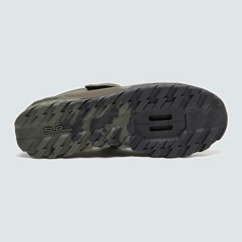 Talla 7 - Oakley Mens Koya Recycled Mountain Bike Sneaker