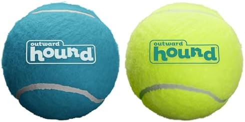 Outward Hound Squeaker Ballz   Squeaky Tennis Balls for Dogs Under 50 lbs  Interactive Dog Toy for Fetch & Training  Medium  2 5   4 Pack