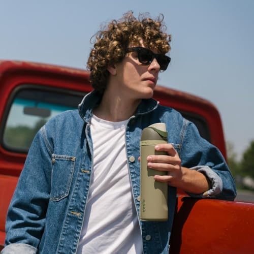 Owala FreeSip Insulated Stainless Steel Water Bottle with Straw for Sports  Travel  and School BPA Free Sports Water Bottle  32 oz  Beach House