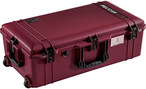 Pelican Air 1615 Travel Case   Suitcase Luggage  Black