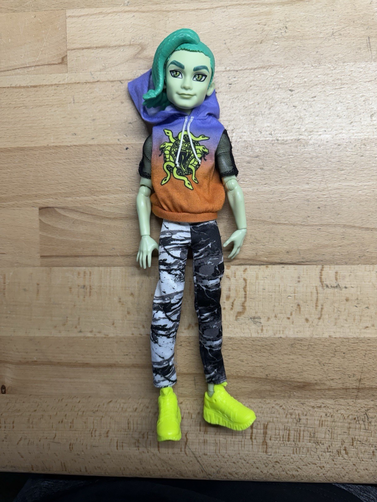 READ  Monster High Doll DEUCE GORGON Coffin Bean Coffee Break G3 2022