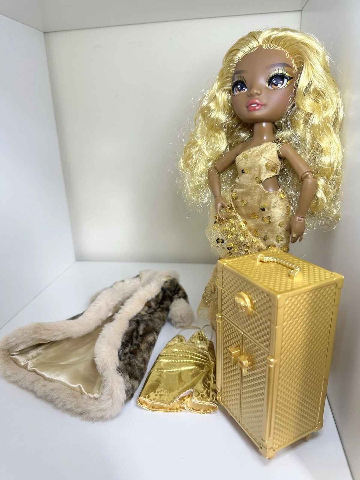 Rainbow High Rainbow Vision Rainbow Divas   Meline Luxe Doll with Accessories