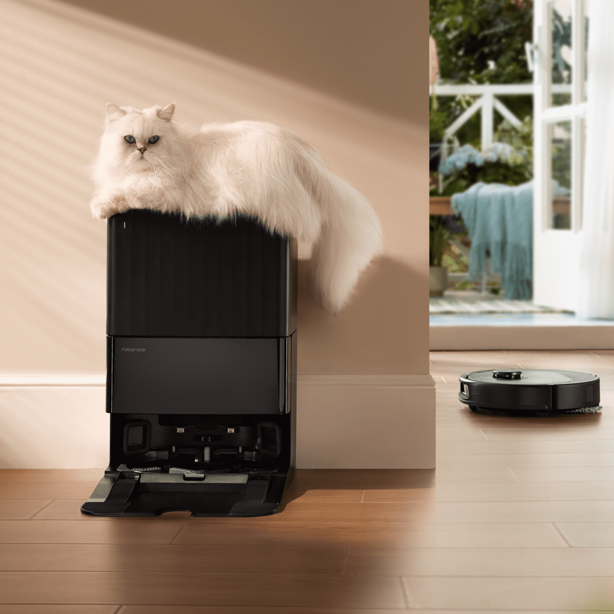 Roborock Qrevo Series Robot Vacuum and Mop  10 000Pa Powerful Suction  QV 35S   Self Emptying & Refilling  Self Mop Washing & Air Drying