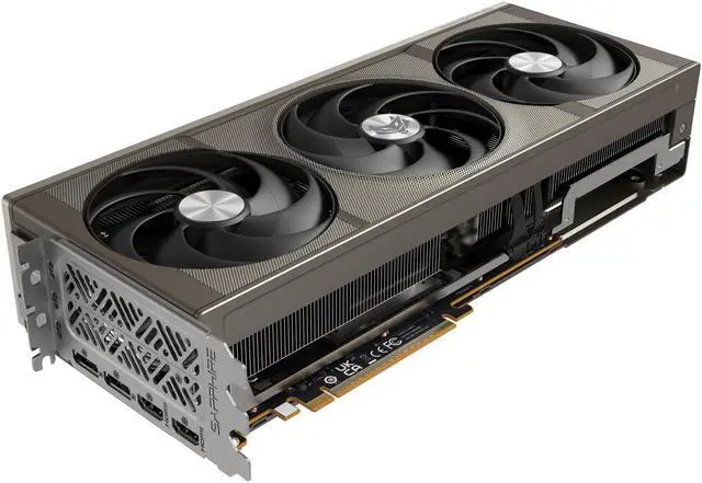 Tarjeta gráfica SAPPHIRE NITRO+ Radeon RX 9070 XT 16 GB GDDR6 PCI Express 5.0 x16 ATX 11348-01-20G