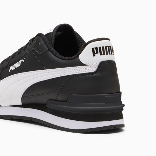 ST Runner v4 Leather
