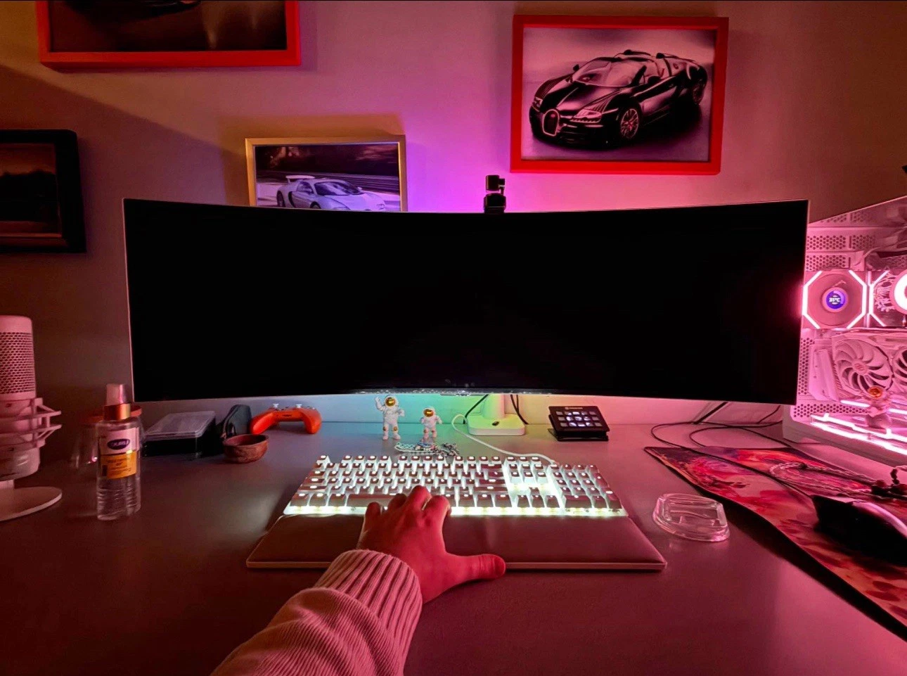 Samsung 49" Class Odyssey G95C DQHD 240Hz Curved Gaming Monitor LS49CG95DENXZA