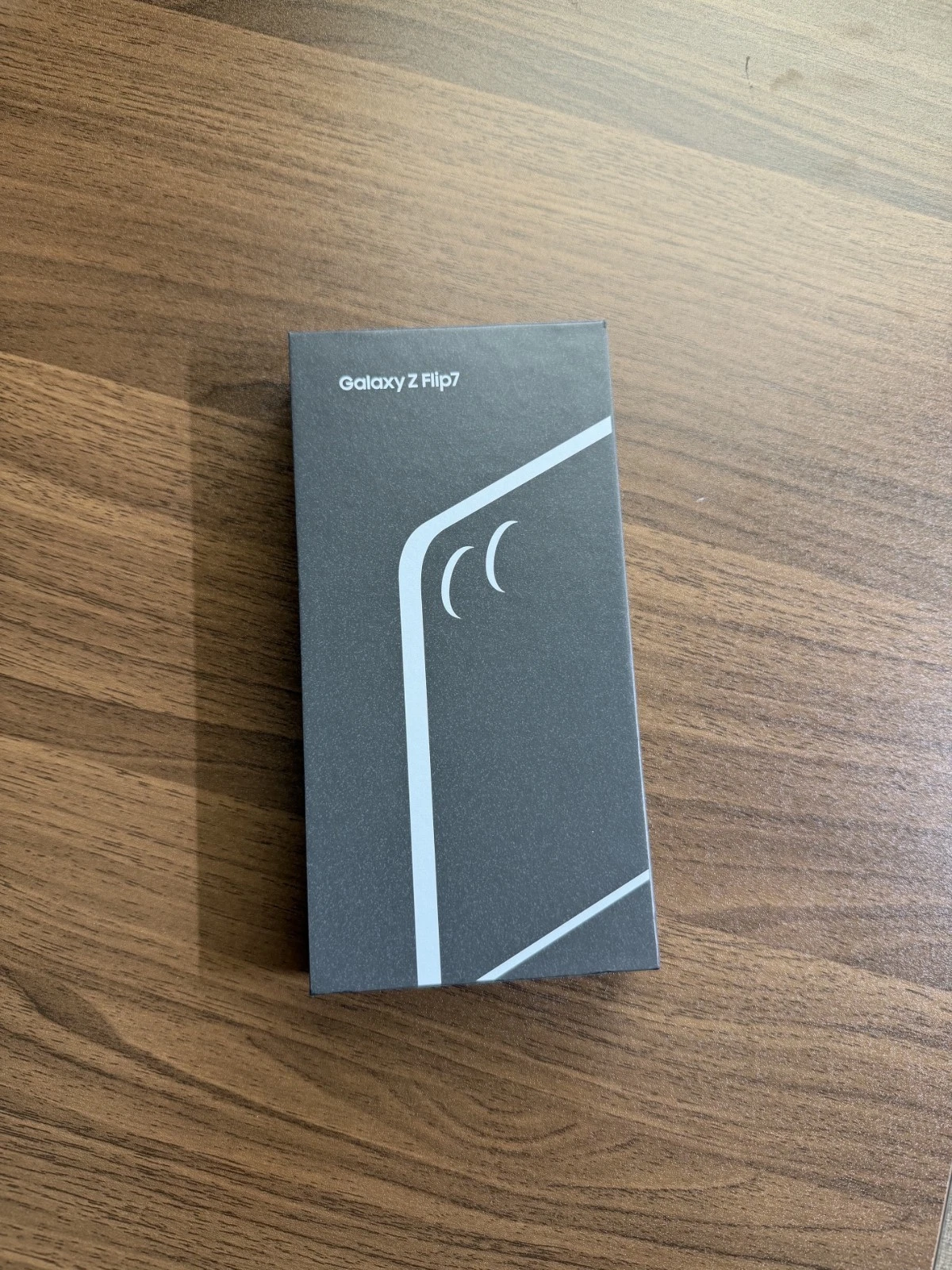 Samsung Galaxy Z Flip 7 5G SM F766U 256GB   Cricket   Jett Black   New Open