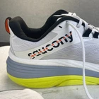 Saucony Hurricane 24 White Black Citron S20934 213 Men s Size 11 Wide Comfort