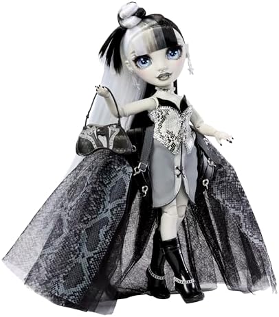 Shadow High Limited Edition Doll  Heather Grayson   Black & White Hair 11  Fashion Doll Premium Designer Outfits for Kids 6 12 & Collectors
