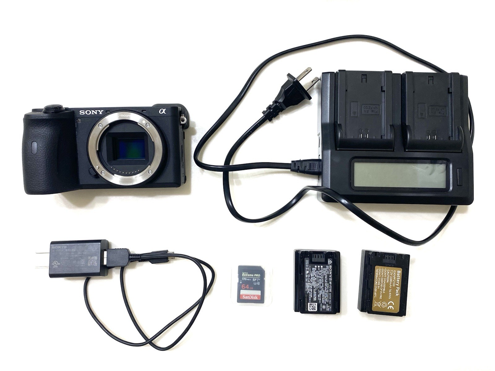 Sony A6600 Mirrorless Camera  Shutter 1469    2 Batteries  Charger & Sd Card