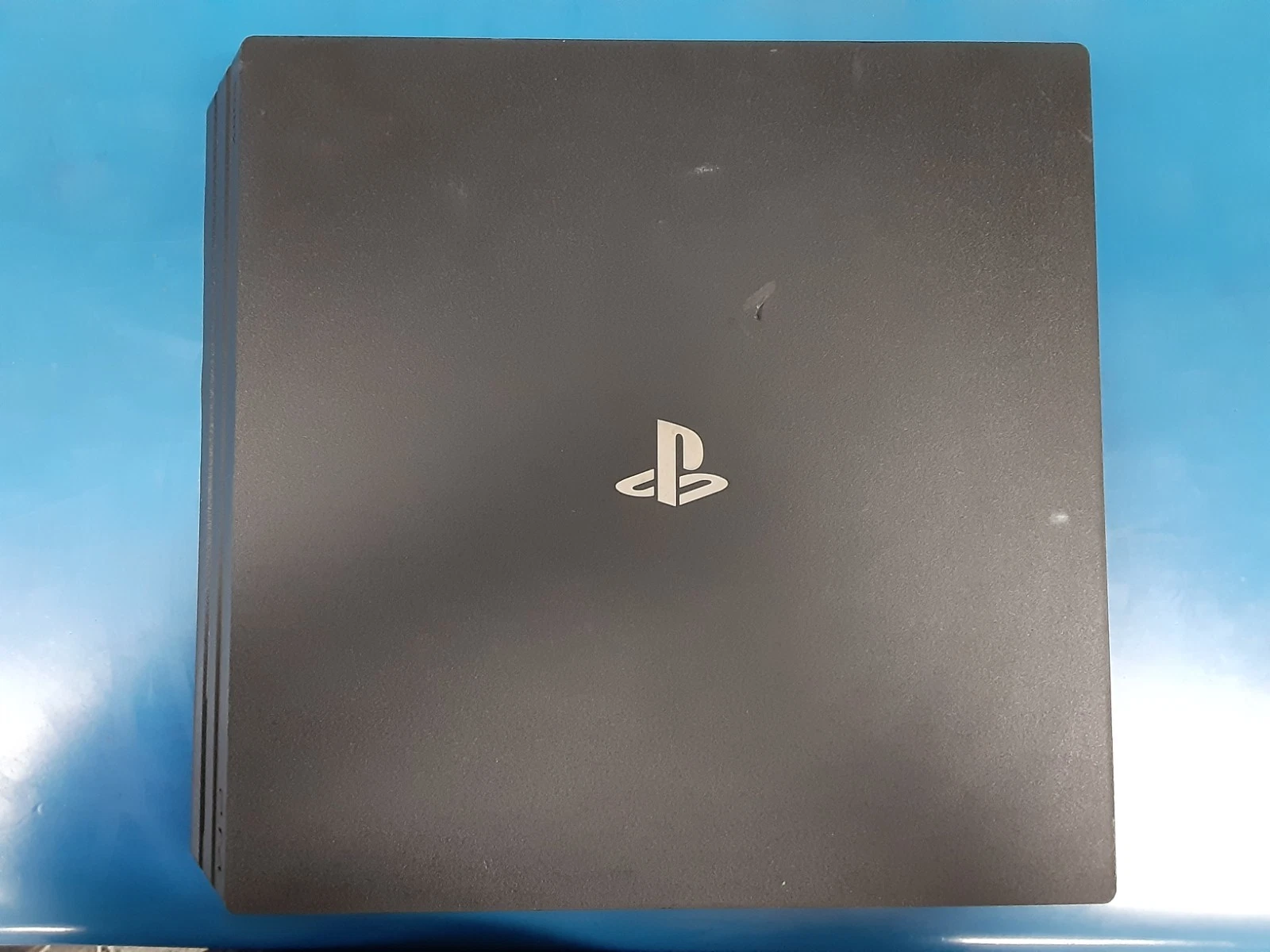 Consola Sony PlayStation 4 PRO 1TB CUH-7215B Negra probada - Funciona
