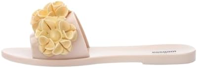 Springtime Babe by Melissa