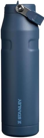 STANLEY - Botella de agua IceFlow Flip Straw 2.0 con pajilla abatible, abertura más grande, acero inoxidable aislado, sin bisfenol A, 36 onzas, liviana y antiderrames, color verde Meadow