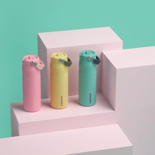 STANLEY - Botella de agua IceFlow Flip Straw 2.0 con pajilla abatible, abertura más grande, acero inoxidable aislado, sin bisfenol A, 36 onzas, liviana y antiderrames, color verde Meadow