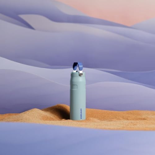 STANLEY - Botella de agua IceFlow Flip Straw 2.0 con pajilla abatible, abertura más grande, acero inoxidable aislado, sin bisfenol A, 36 onzas, liviana y antiderrames, color verde Meadow