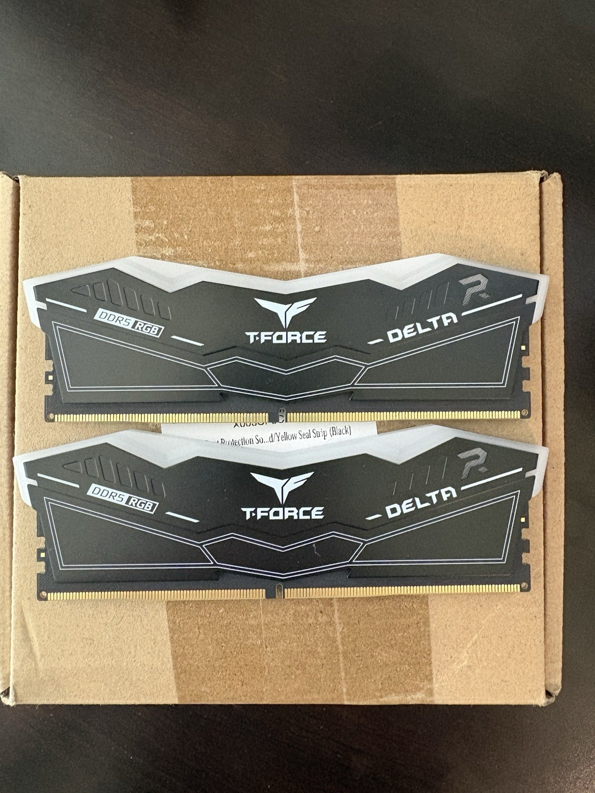 TEAMGROUP T Force Delta RGB DDR5 32GB  2x16GB  6000MHz CL30