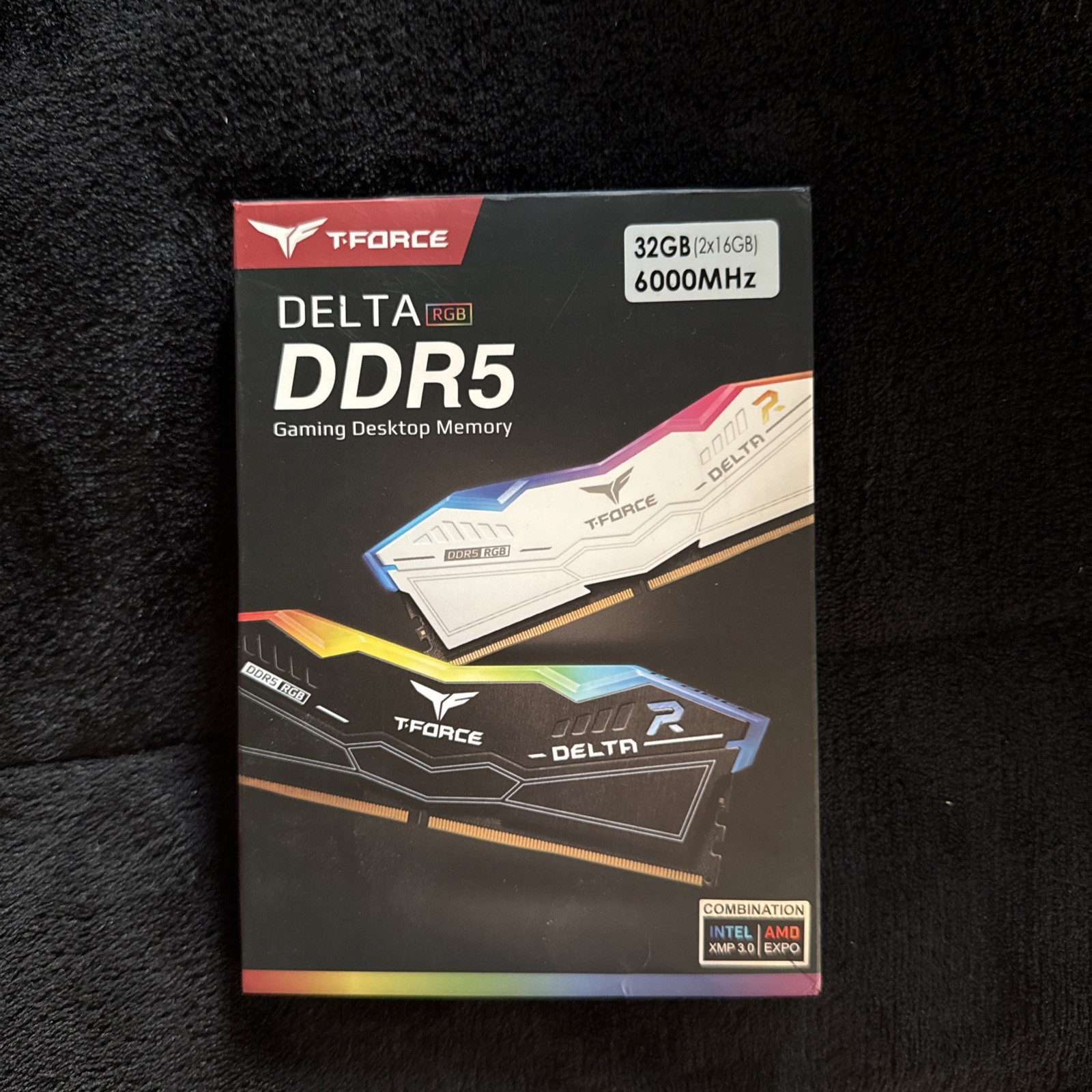 Memoria RAM T-Force Delta RGB de 32 GB (2x16 GB) DDR5 a 6000 MHz XMP CL30 negra
