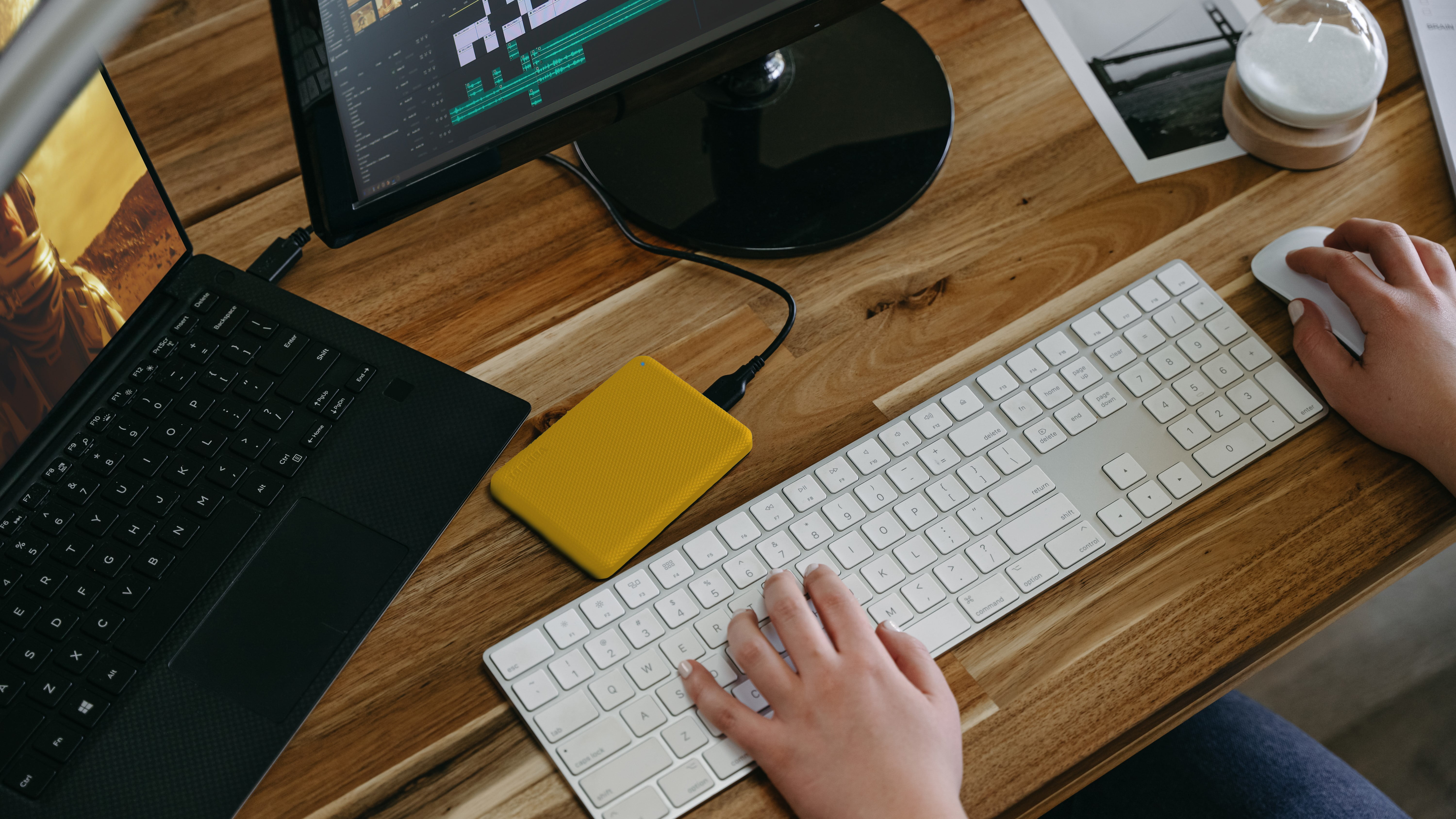 Toshiba Canvio Advance Plus Portable External Hard Drive 2TB   Honey