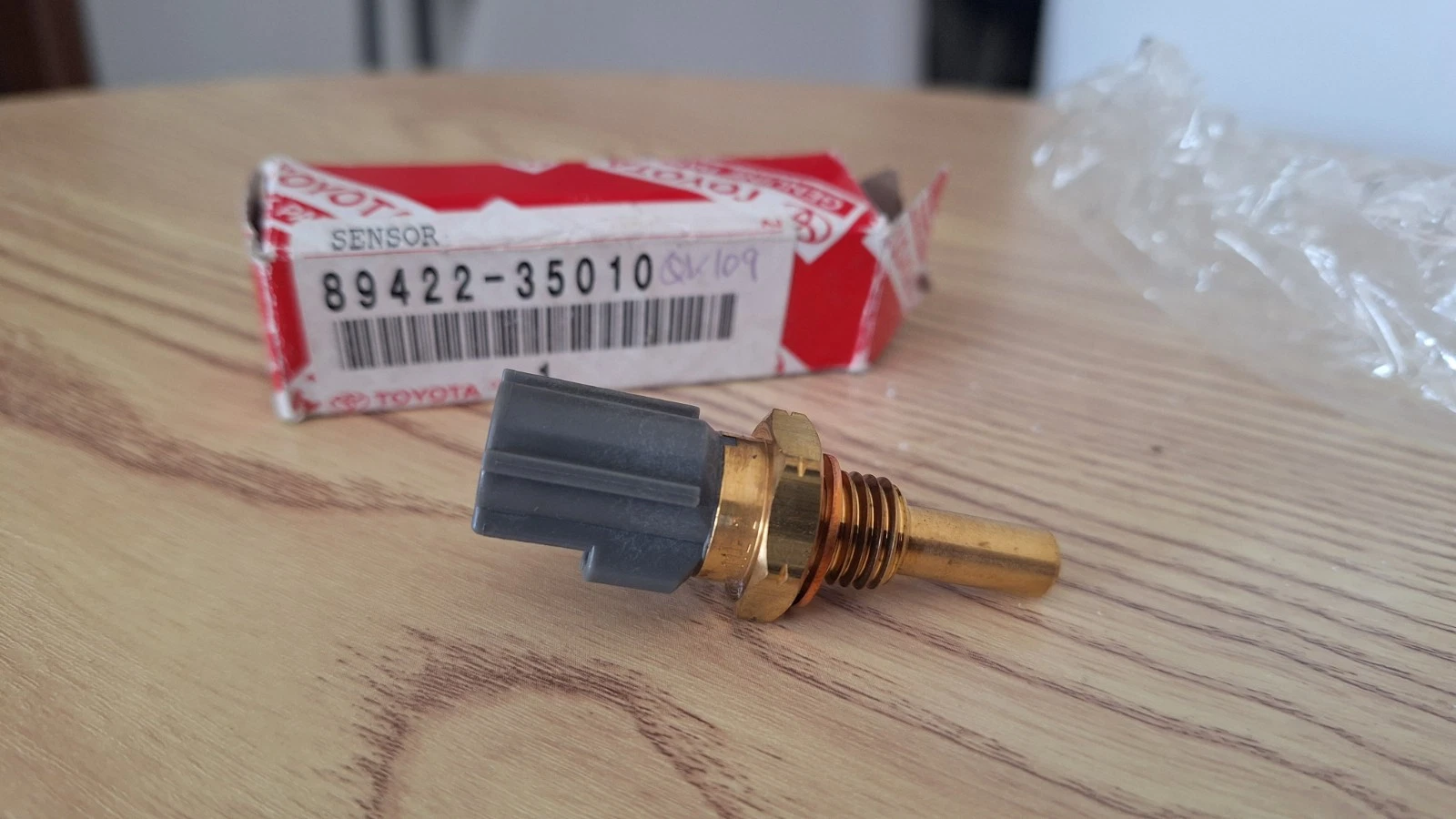 Toyota Coolant Temp Sensor 89422 35010