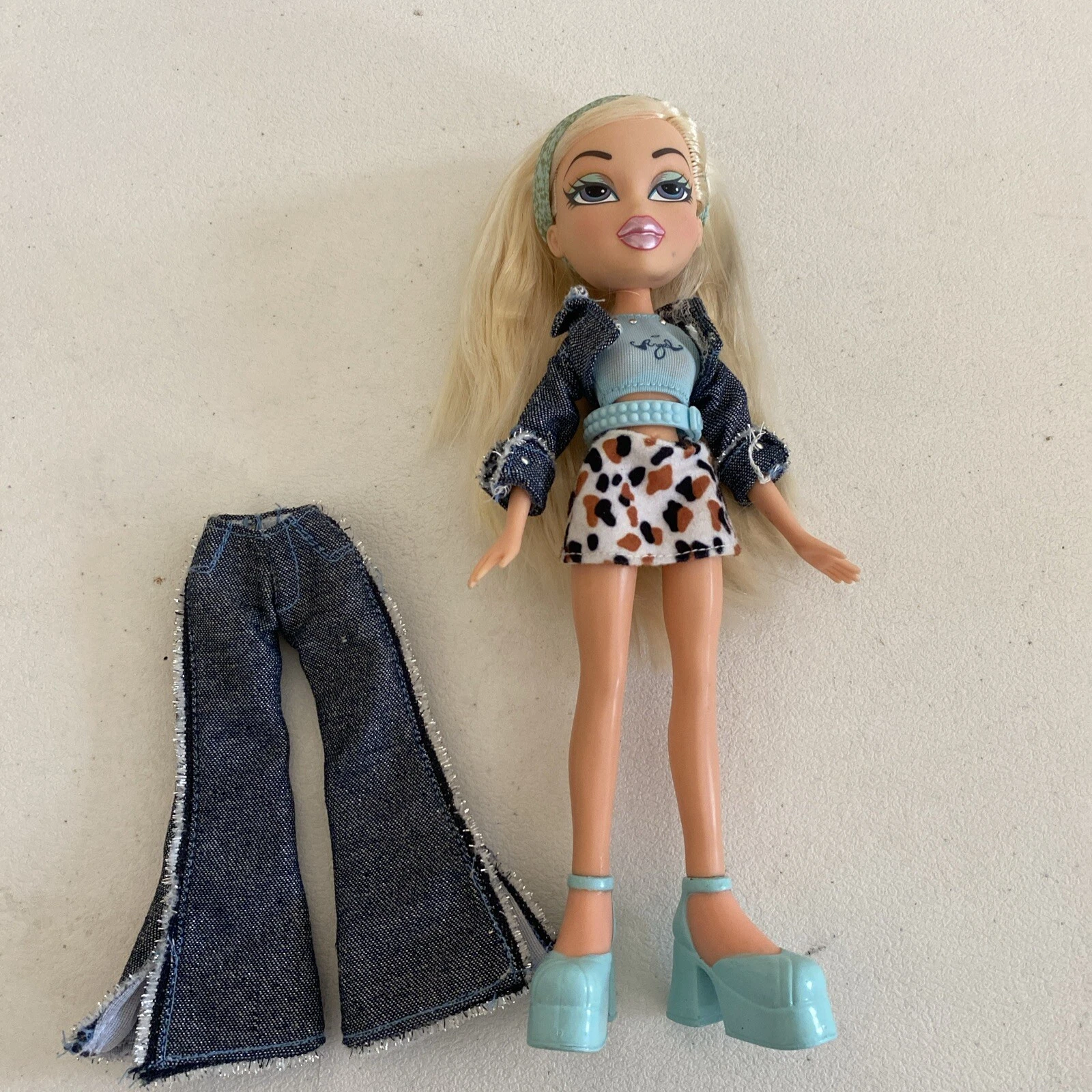 Vintage Bratz Cool Cloe Doll 2001