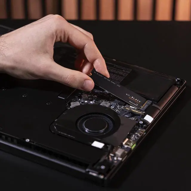 WD BLACK SN7100 M 2 2280 1TB PCI Express 4 0 x4 TLC 3D NAND Internal Solid State Drive  SSD  WDS100T4X0E