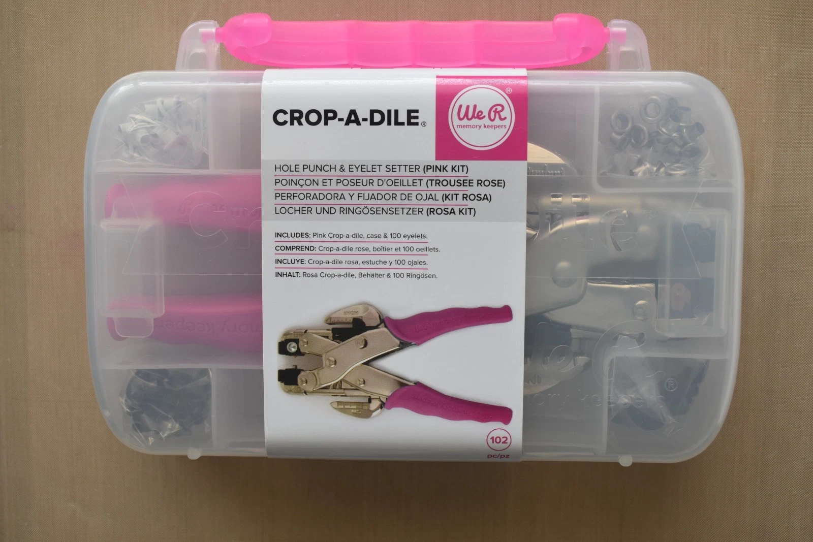 We R memory keepers CROP A DILE Hole Punch & Eyelet Setter Kit 102 pieces NEW