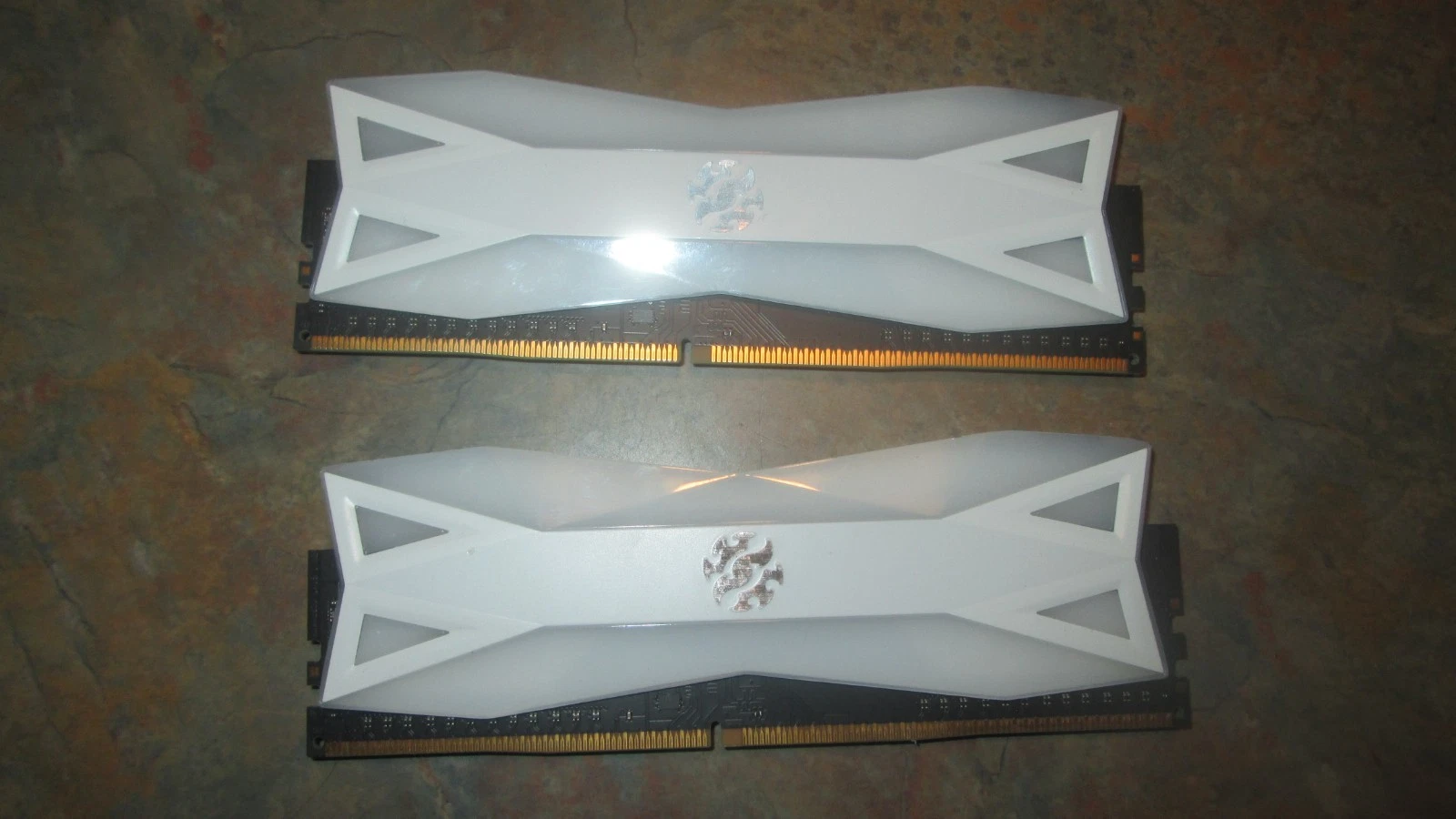 XPG Spectrix 16GB  2x8GB  RAM DDR4 3200MHz AX4U320038G16A DW60